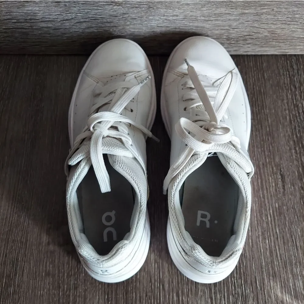 On Running White Low-Top Athletic Sneakers - Picture 6 of 9